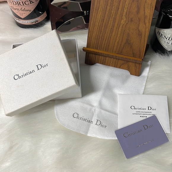 Authentic CHRISTIAN DIOR #2 NAVY BLUE & CREAM BIFOLD SNAP WALLET WITH BOX - Picture 12 of 12